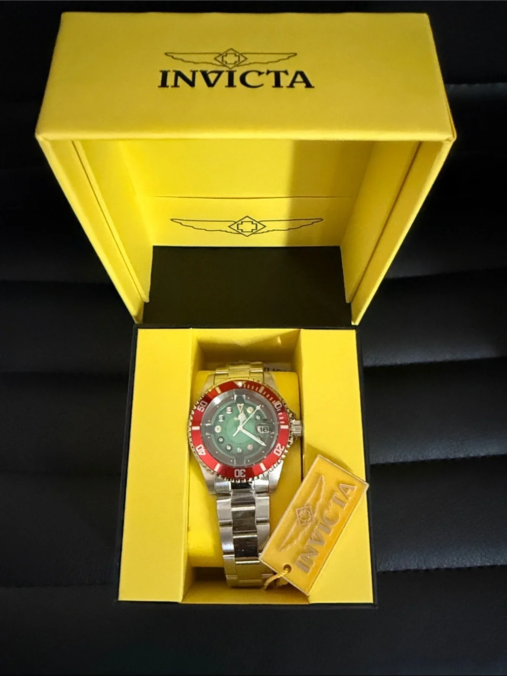 Invicta NEW Pro Diver House of Cards Men's Watch - 40mm